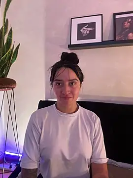 EmmyEvans1 Live XXX-chat