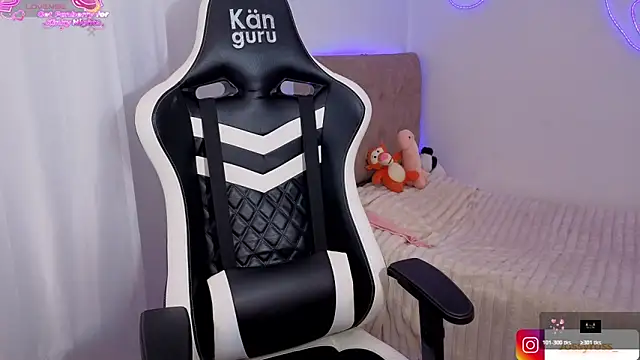 Victoryyy_ Chat XXX in diretta