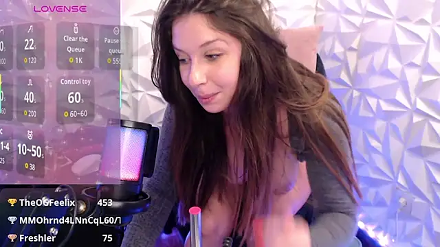 AustrianGirl99 Adlı Modelin Canlı XXX Sohbeti