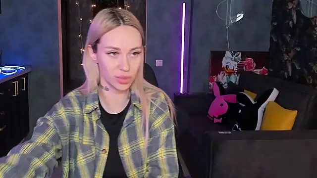 دردشة Blckmirrorr الجنسية المباشرة