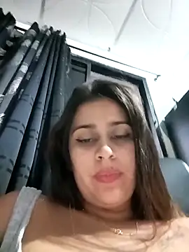 Latina_sexy1のライブXXXチャット