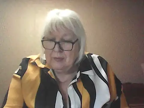 Alexia64231 live XXX chat