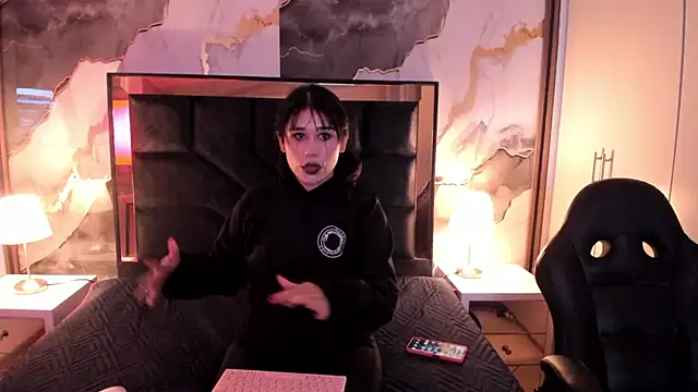 SusanVilla Live XXX-Chat