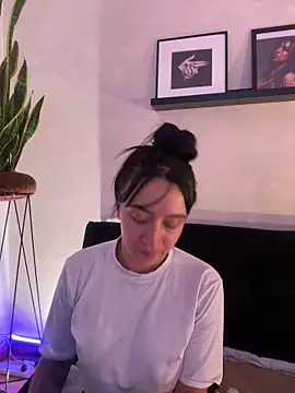 EmmyEvans1 라이브 XXX 채팅