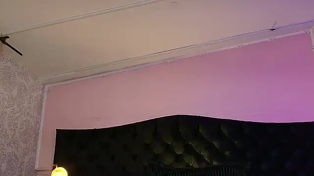 Hada_Blue élő XXX-chatje