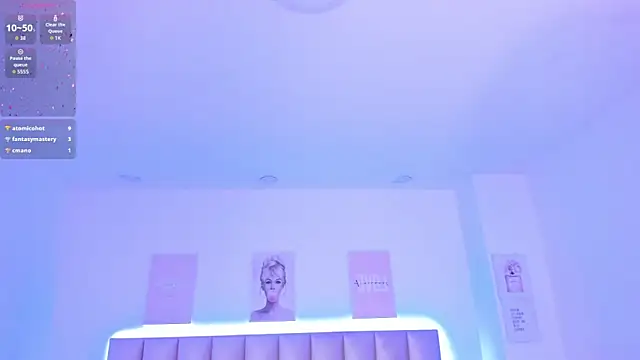 Julie_devani live XXX chat