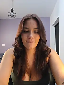 Chat XXX en directo de MiaRides19