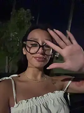 Chat XXX Live Tiny_lilith