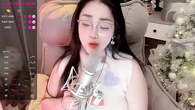 Monica-666888- 现场XXX聊天