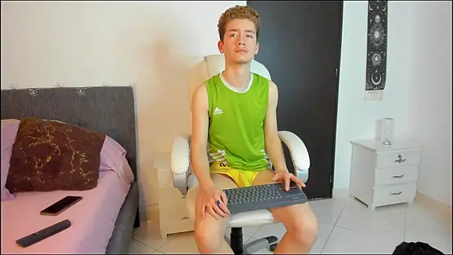 ThiagooJames' Live XXX Chat