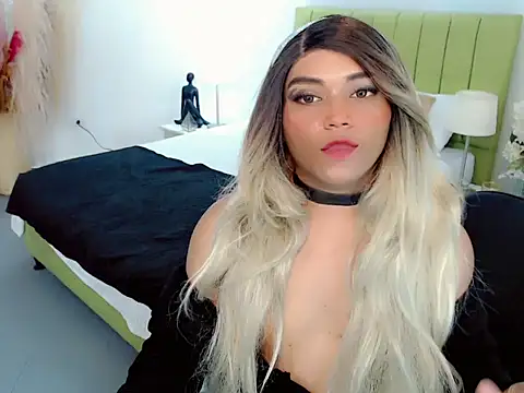 charlotte1_sweet's Webcam Show