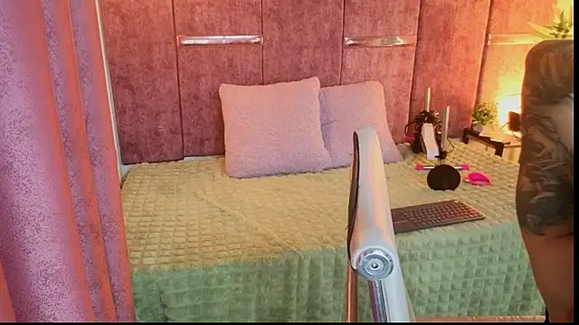 แชท XXX สดของ AuroraLanee_