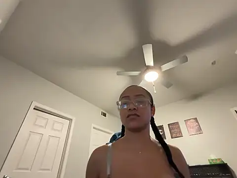 แชท XXX สดของ RylReese