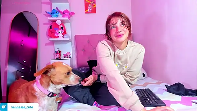 دردشة Vannessa__Shy الجنسية المباشرة