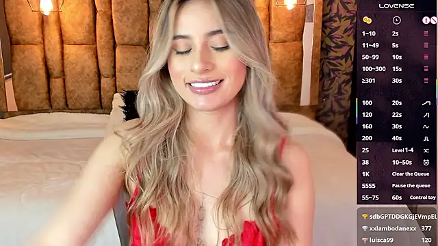 Živý XXX chat KiaraCarter