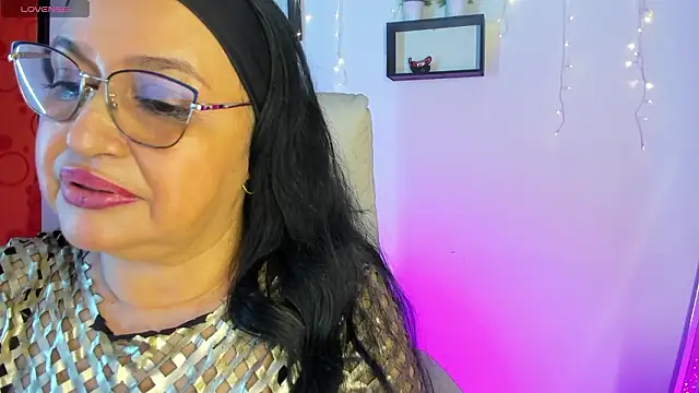 Gia_Nahomi Chat XXX in diretta