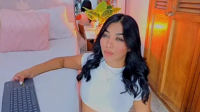 CharlotteGraayのライブXXXチャット