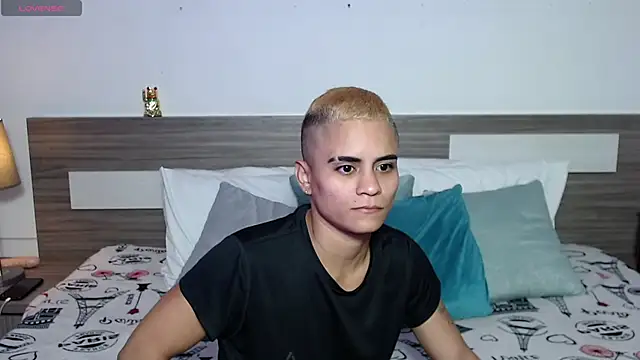 Czat XXX na żywo – Liiamthompson