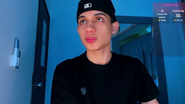 Sebax_Young live XXX chat