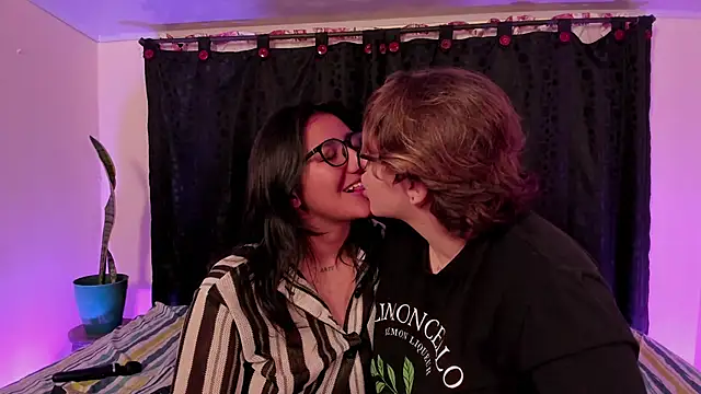 ElectricNights Chat XXX live