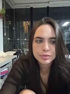 izzis777 élő XXX-chatje