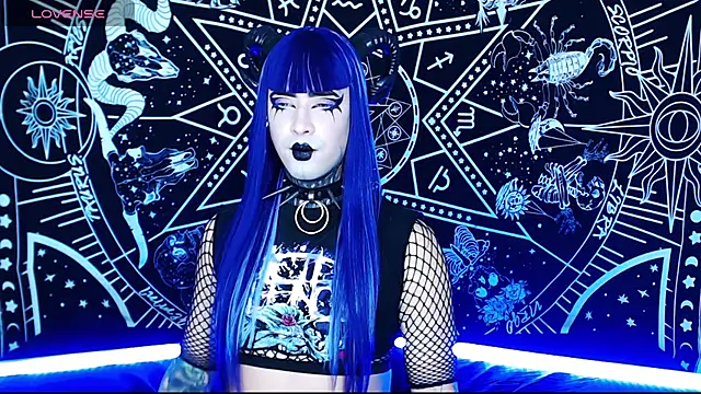 naomi_satan Adlı Modelin Web Kamerası Şovu