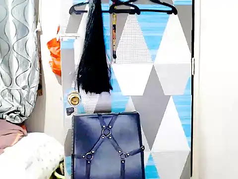 Savannah_Cock Adlı Modelin Canlı XXX Sohbeti