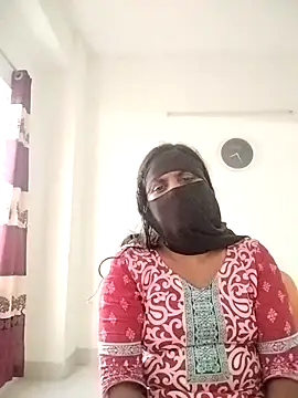 Pokazy przed kamerką – Hot_Sweety02