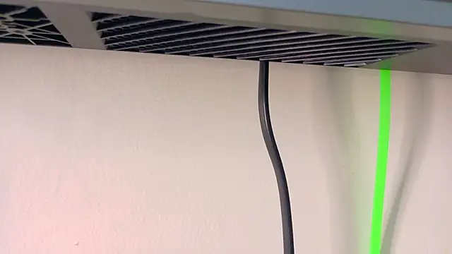 Chatroom XXX en direct de AndrewKenoxx_