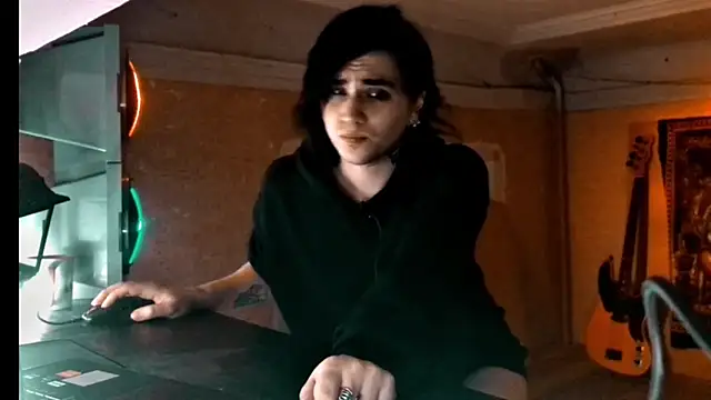 sademobeer Chat XXX live