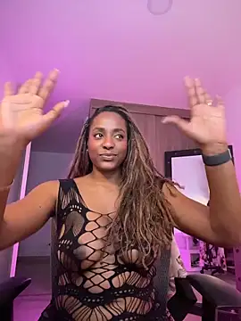 evangeline_ch Adlı Modelin Canlı XXX Sohbeti