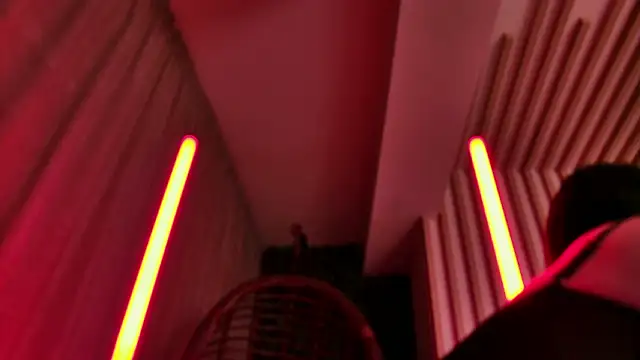 MadilynFox: онлайн-секс-чат