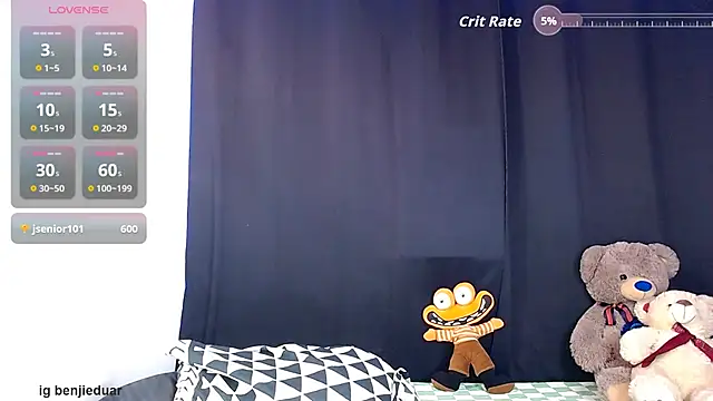 benji_hoter's Live XXX Chat