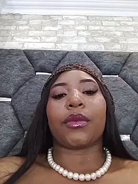 VanessaGlenn 即時 XXX 聊天