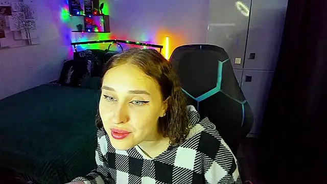 Онлайн чат XXX CrazyBitchInLace