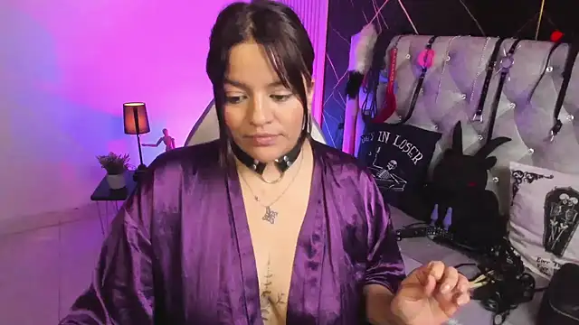 Chat +18 de victoria__floyd ao vivo