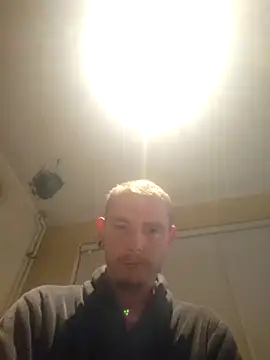 piercingpik's Live XXX Chat