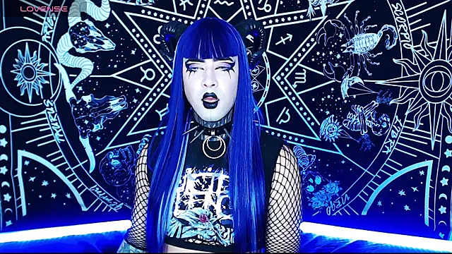 naomi_satan Webcam show