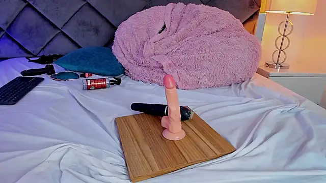 Chatroom XXX en direct de LunaaCurly