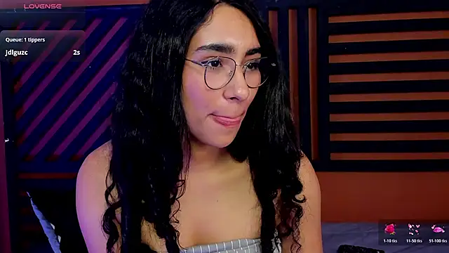 scarlett25__ Adlı Modelin Canlı XXX Sohbeti