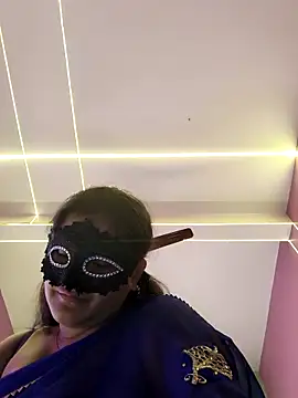 Pokazy przed kamerką – noty_girl2