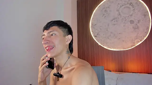 Chatroom XXX en direct de JohanSedas