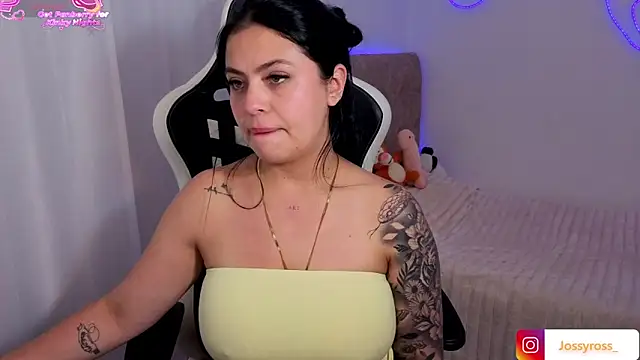 Chatroom XXX en direct de Victoryyy_