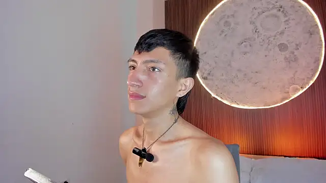 Онлайн чат XXX JohanSedas