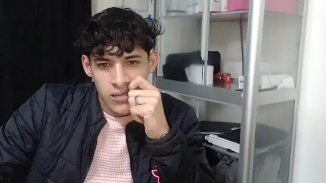 MaxStar26 élő XXX-chatje