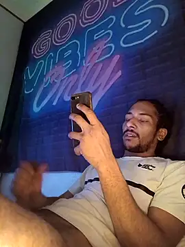 Chat XXX ao vivo de Mikaaa97