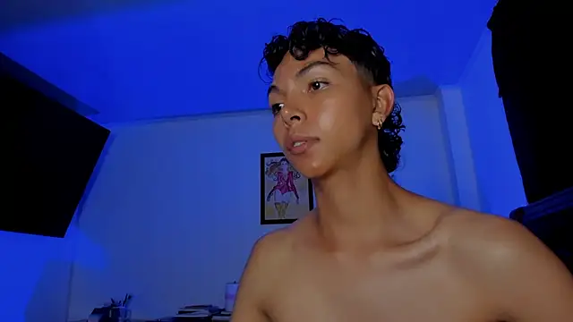 xhenisa_ Chat XXX in diretta