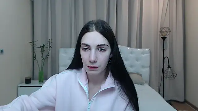 NikaStark_ Chat XXX in diretta