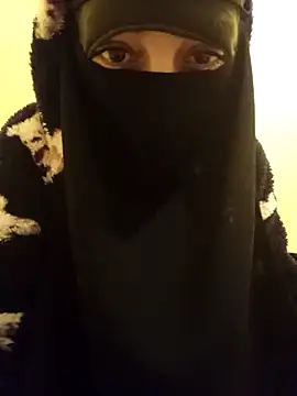 Chatroom XXX en direct de sexy__mona