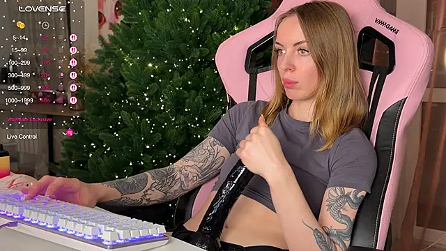 Melissaluvvv: онлайн-секс-чат